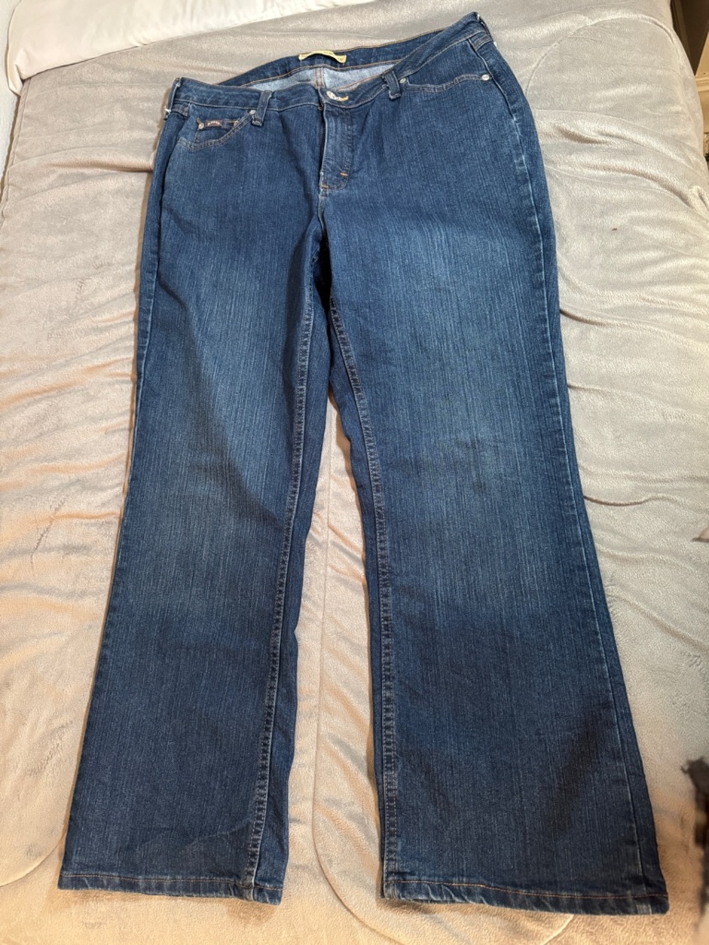 Riders by Lee Women's Indigo Flare slimming Jeans Sz 16